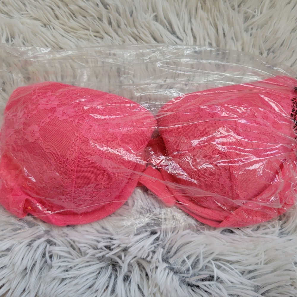 Nwt VS bra
